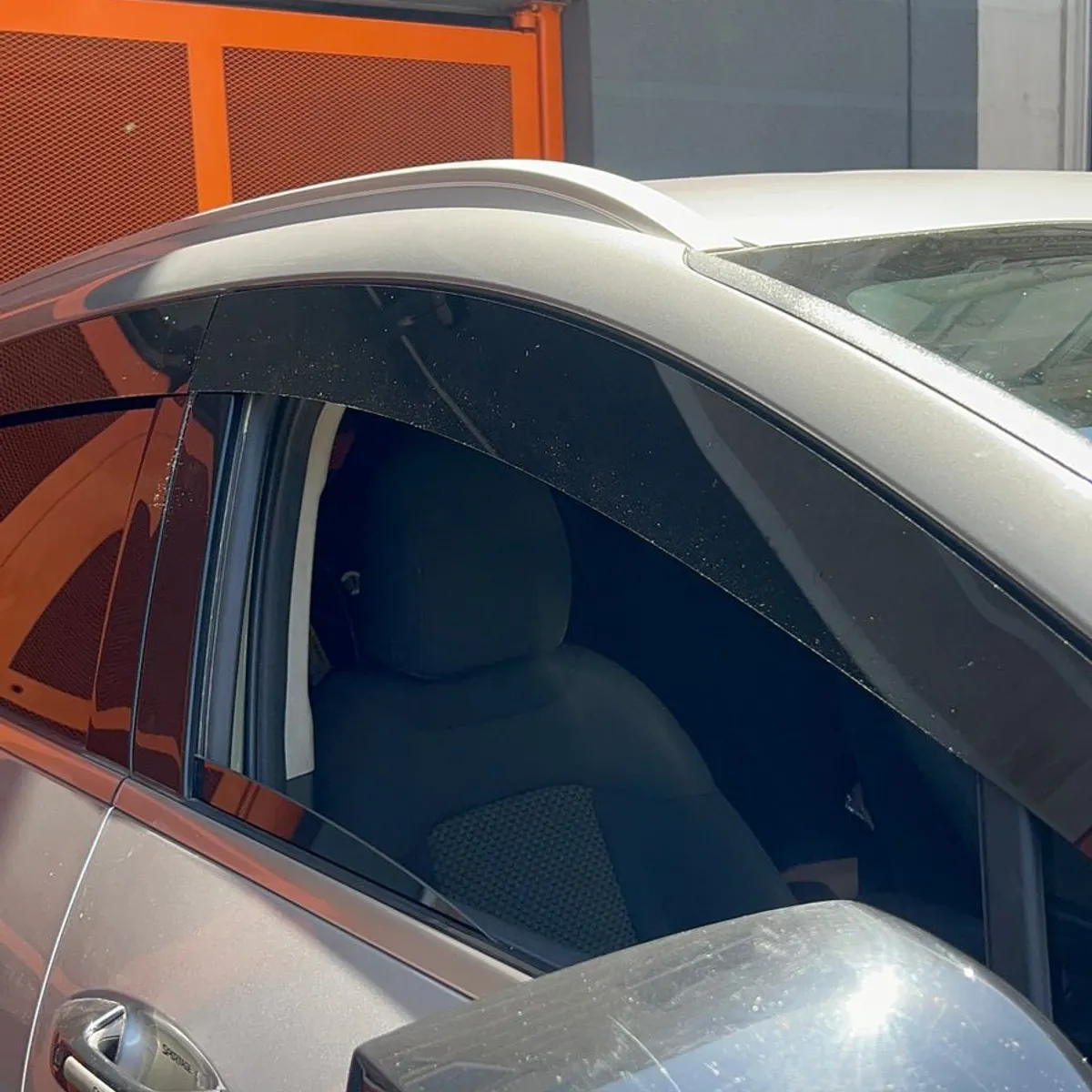 GENERICO - Bota Aguas de Acrílico 2mm plano Negro Brillante a Medida Suv Kia Sportage del 2023 al 2025 6 piezas