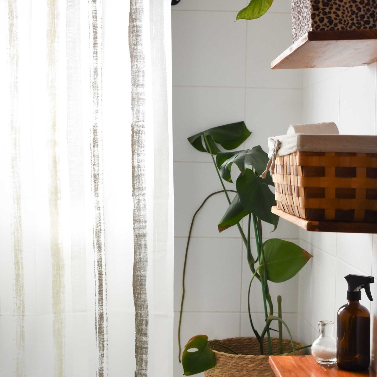 DECO EXPRESS - Cortina baño PEVA Coral Impermeable 180x180 Cms