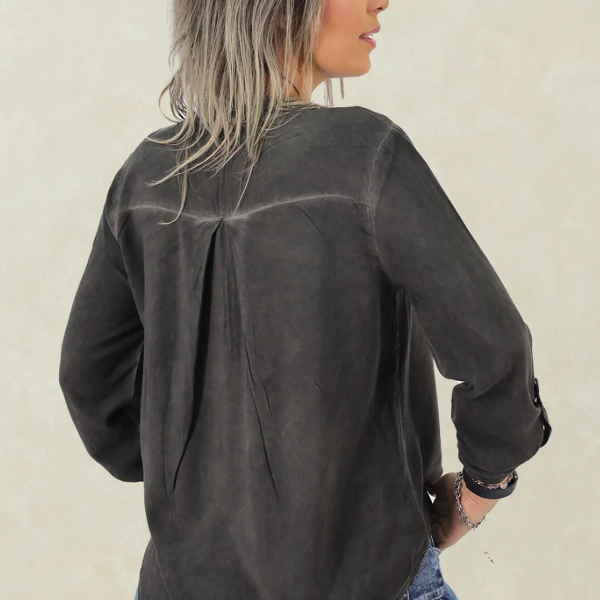 TENTATION - Blusa Bio Wash Aplic Black Tentation
