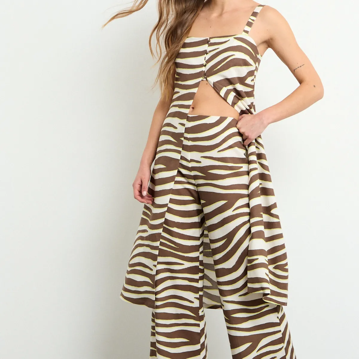 IO - Pantalon Fantasia Mujer Café Io