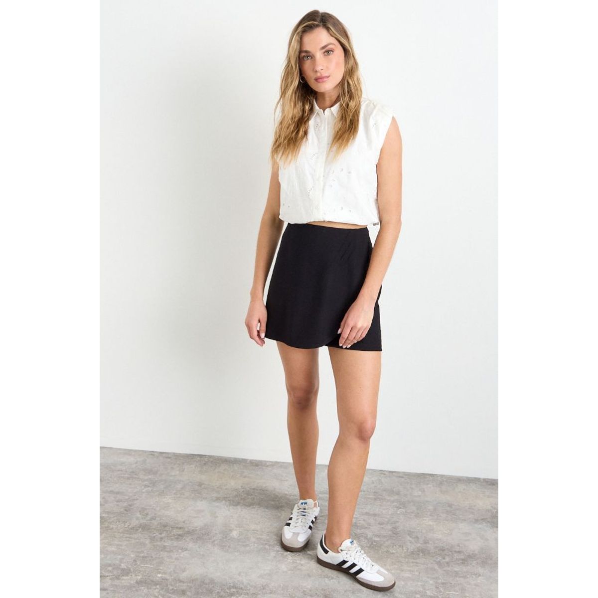 IO - Falda Lisa Mujer Negro Io