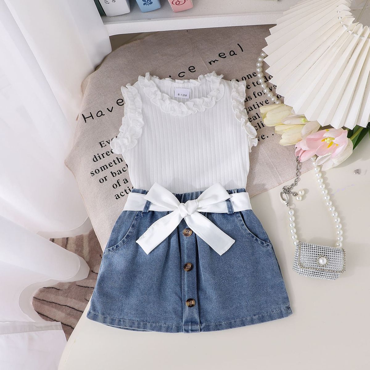 CHINA - Conjunto Para Niña De 3 Prendas Polera Blanco + Falda De Mezclilla Y Cinturón CJ007