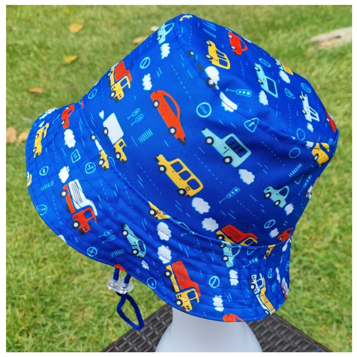 EL ESPACIO DE TOMMY - Gorro infantil Bucket Hat diseño autos