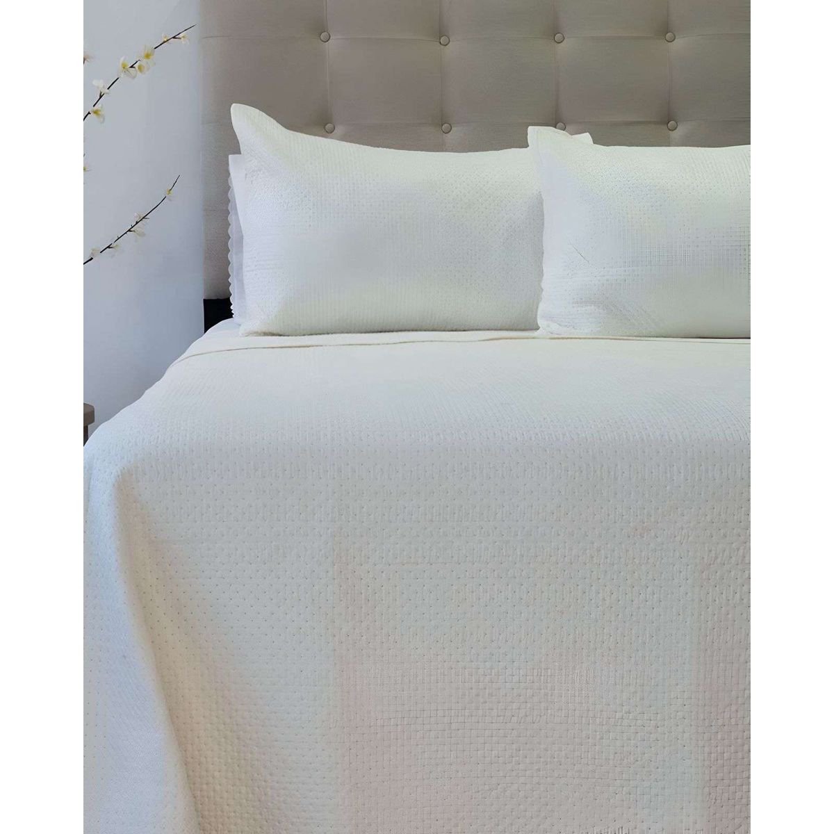 DORAL - Quilt Cubrecama 2 Plazas Doral MAS 2 ALMOHADAS DE REGALO