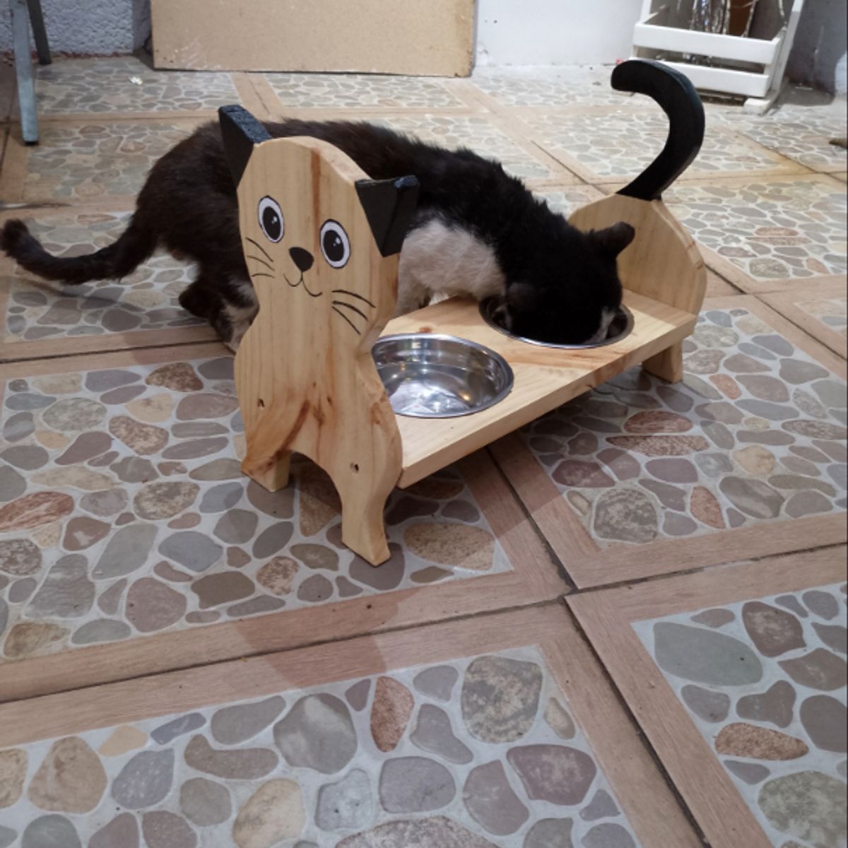 GENERICO - Comedero PARA GATO MUGUI fuentes desmontables- Decorativo y Ergonómico