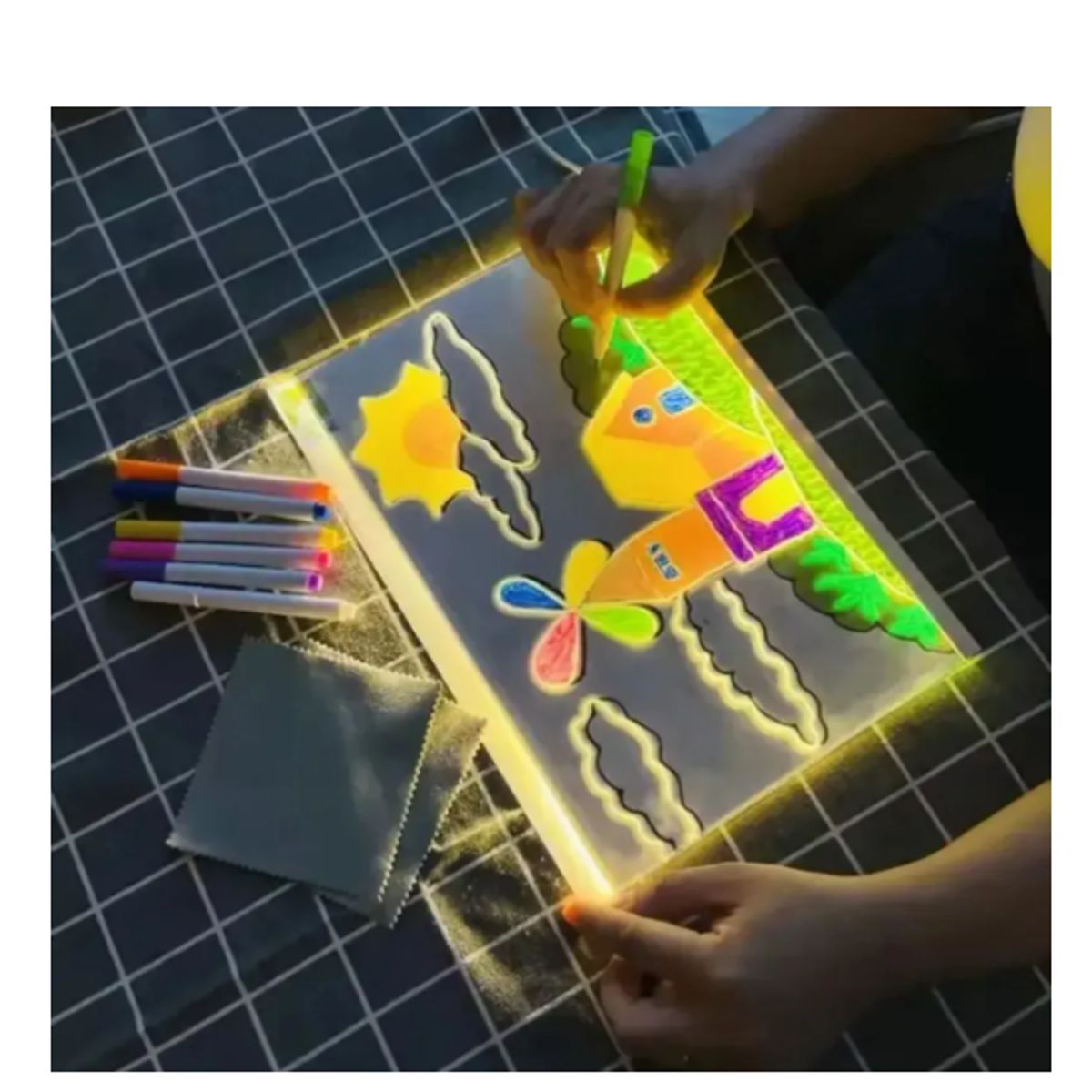 GENERICO - Pizarra Mágica Led Tablero Niños 7plumones Plantillas Dibujo Blanco