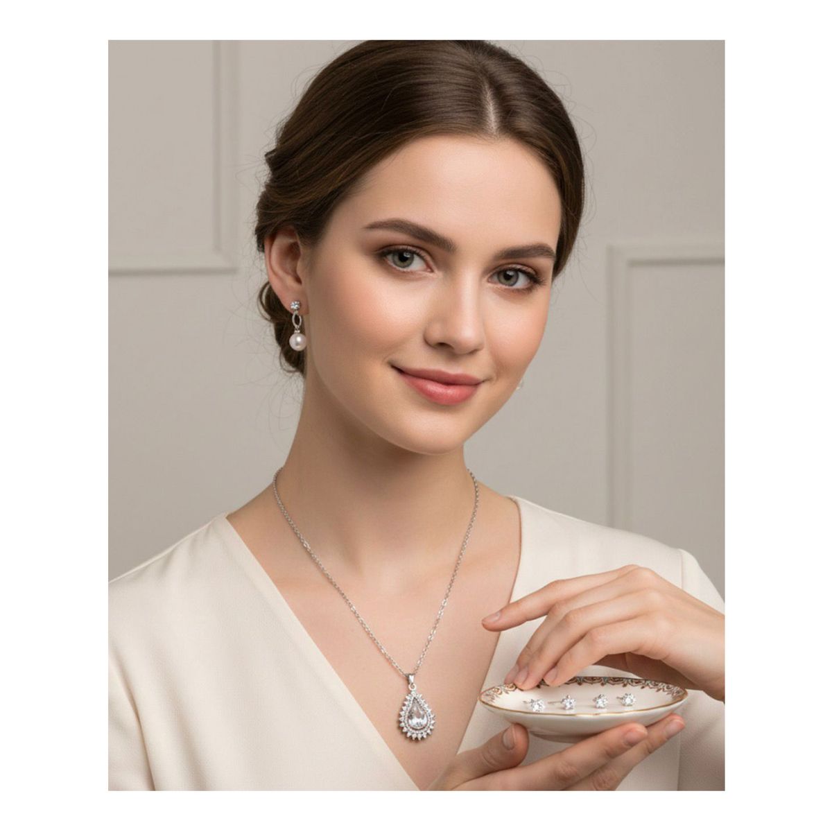 GENERICO - Set 3 Pendientes + collar Plateado