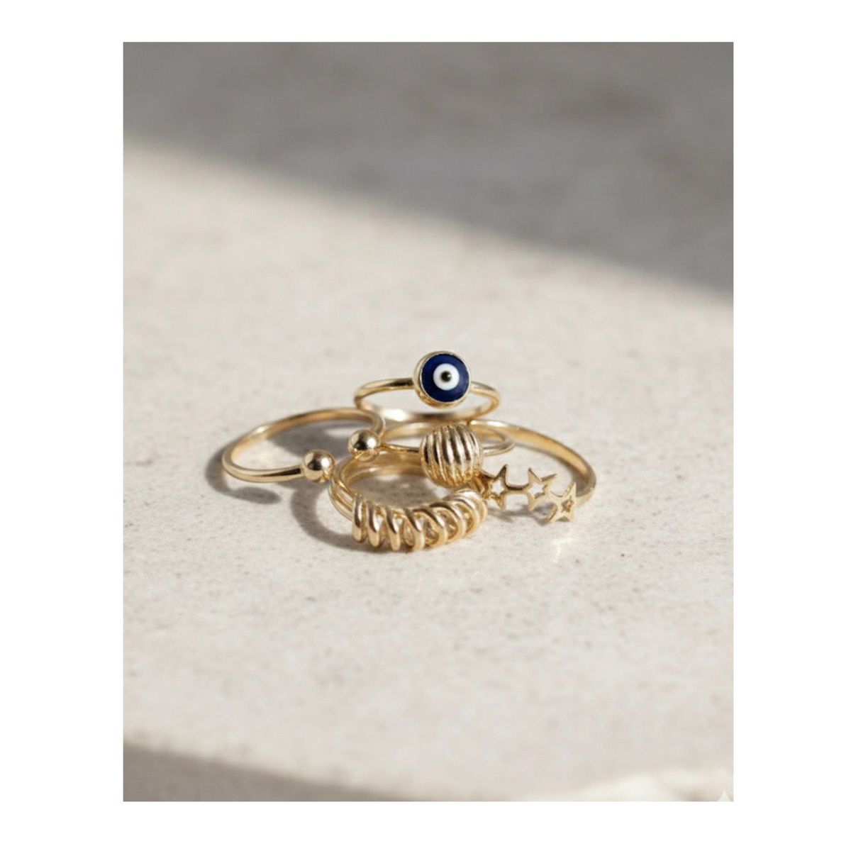 GENERICO - Set 5 Anillos Dorado