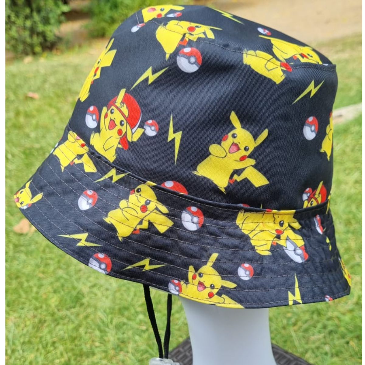 EL ESPACIO DE TOMMY - Gorro infantil Bucket Hat animado negro