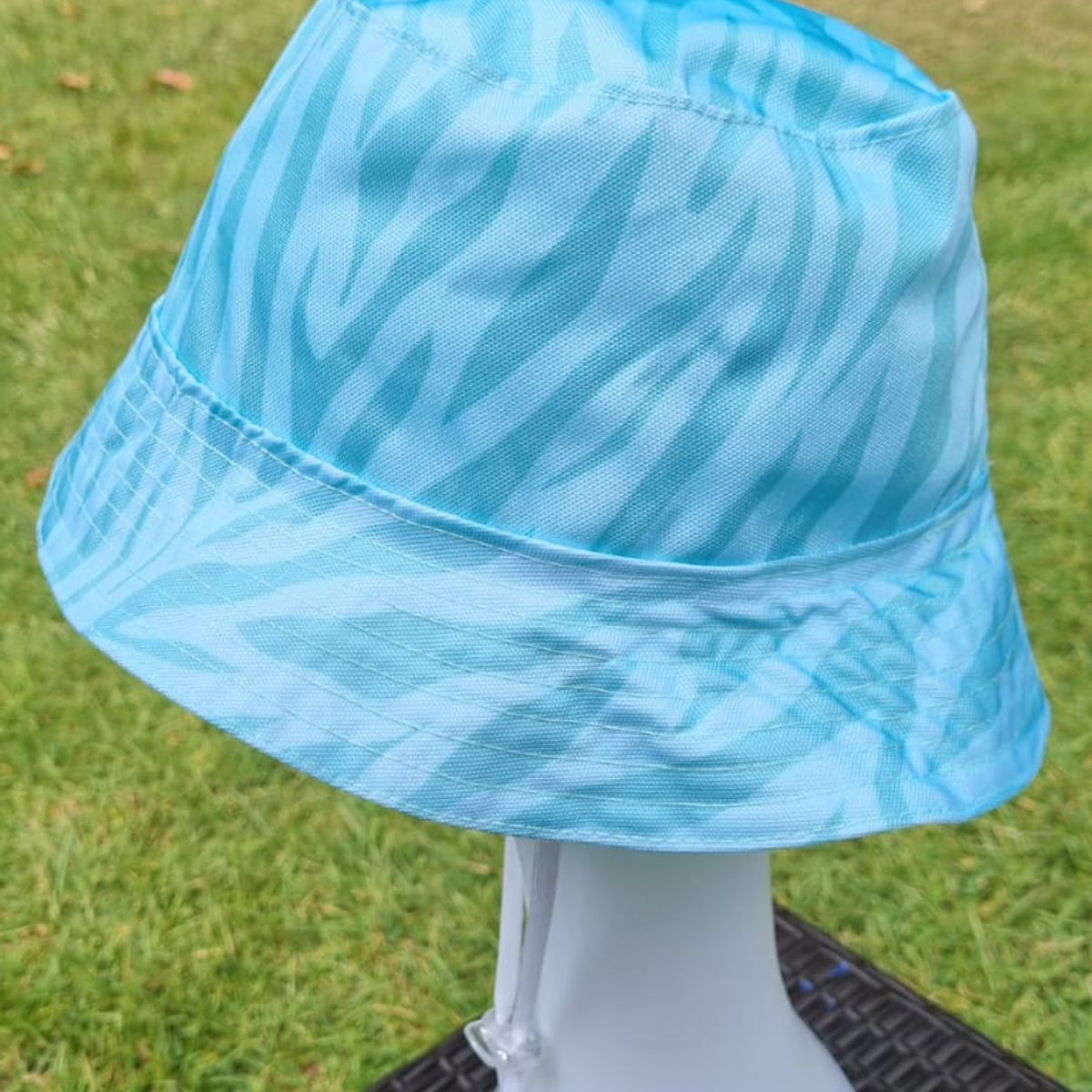EL ESPACIO DE TOMMY - Gorro infantil Bucket Hat cebra menta