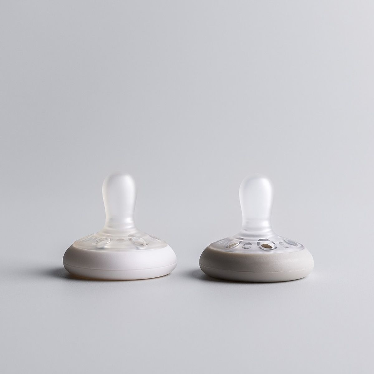 TOMMEE TIPPEE - CHUPETE DE SILICONA TRANSICIÓN BREAST LIKE 6-18M