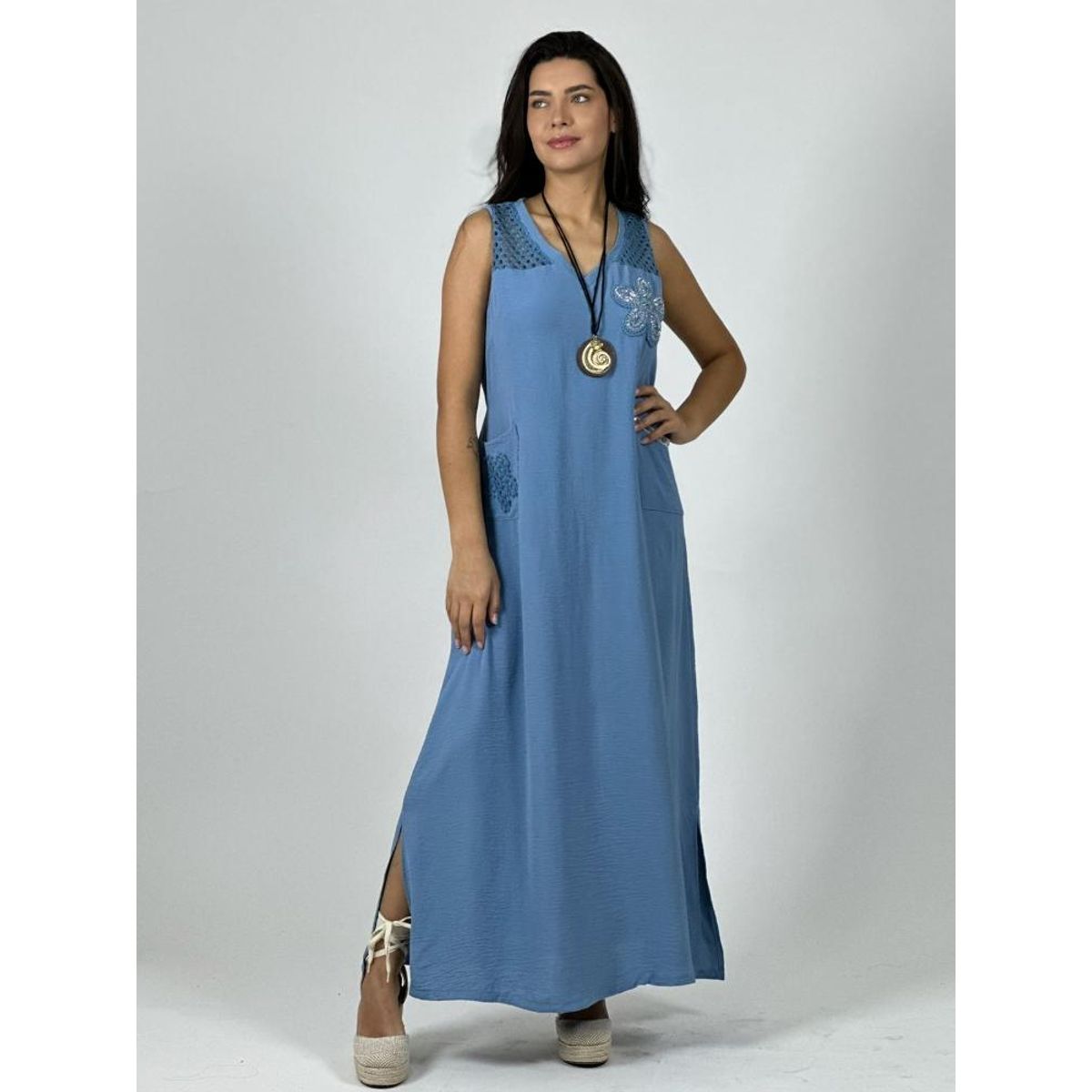 ENIGMATICA BOUTIQUE - Vestido Crepé Hombros Tejidos y Flor