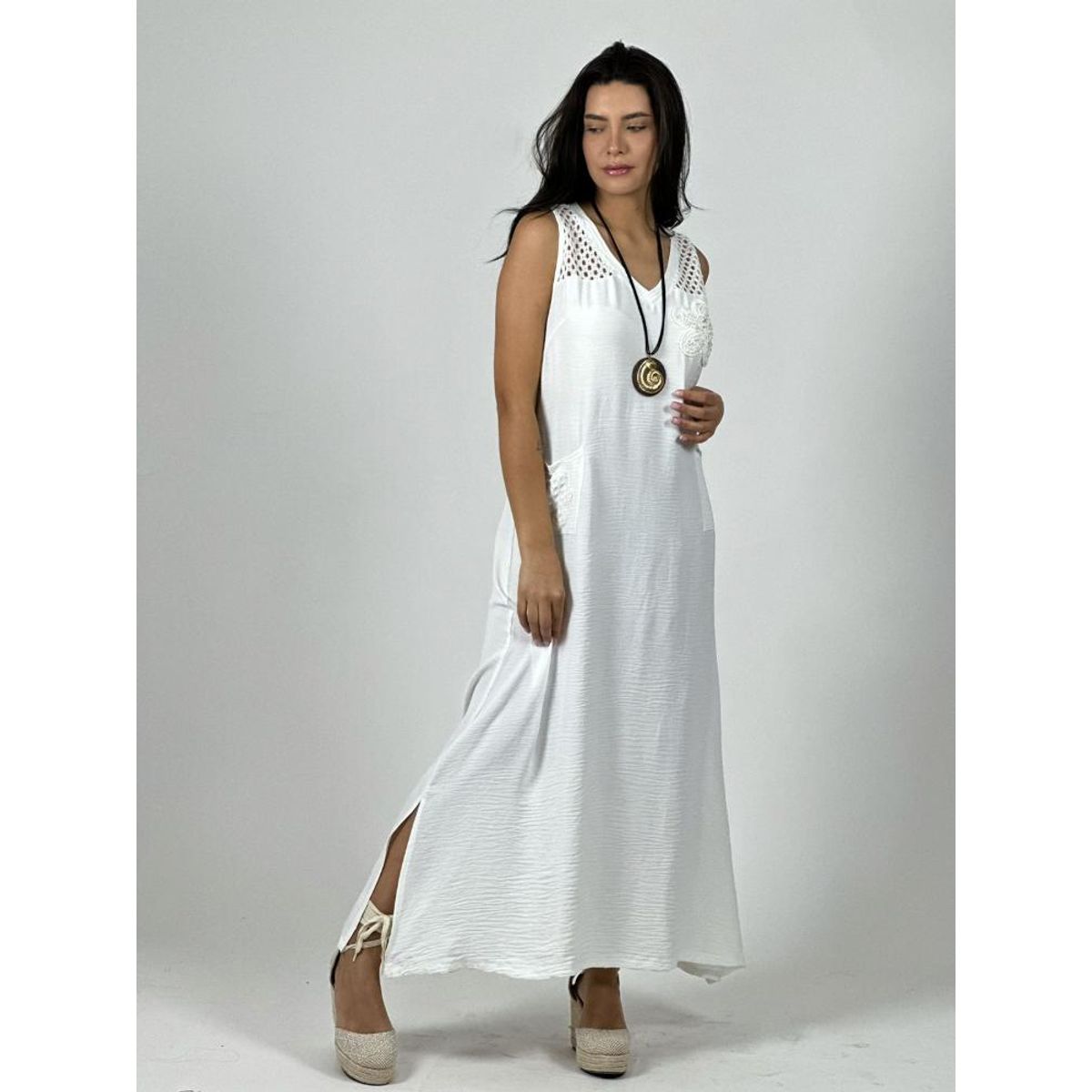 ENIGMATICA BOUTIQUE - Vestido Crepé Hombros Tejidos y Flor