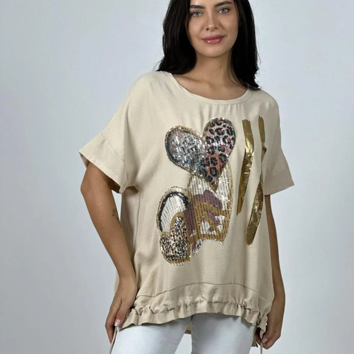 ENIGMATICA BOUTIQUE - Polera Crepé 3 Corazones Print