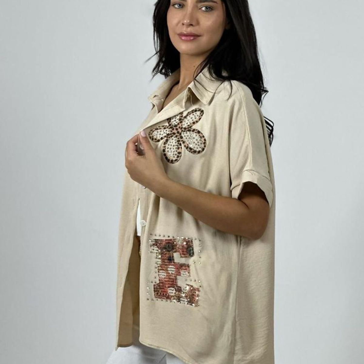 ENIGMATICA BOUTIQUE - Blusa Crepé Love Print Chic con Brillos