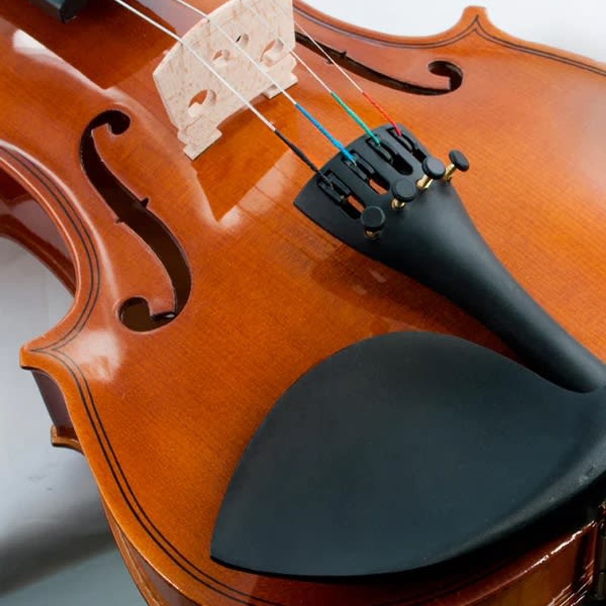 TRAVIATA - Violin 4/4 Traviata Con Estuche Arco y resina. 7359 Nexstore.