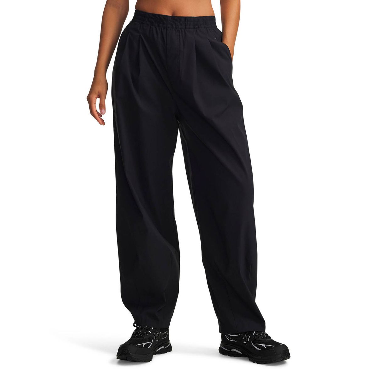 UNDER ARMOUR - Pantalones Lifestyle mujer Unstoppable Woven negro UNDER ARMOUR