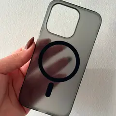 GENERICO - Carcasa Antigolpes Mate Negro Magnetica Para Iphone 15 Pro