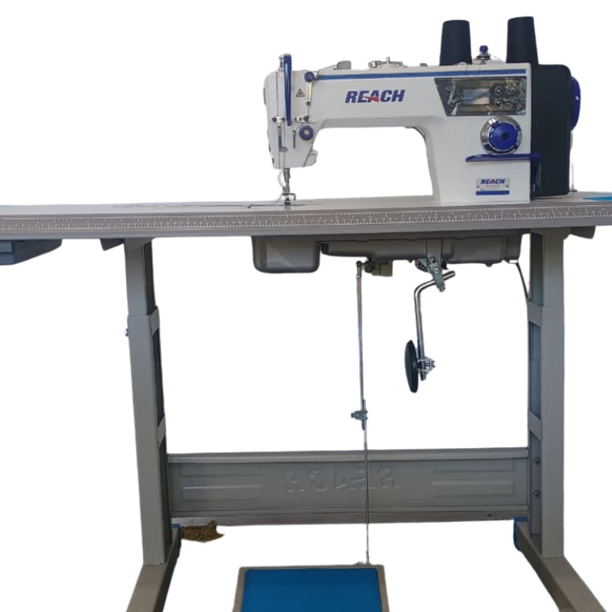 REACH - MÁQUINA DE COSER RECTA MODELO 581D MARCA REACH