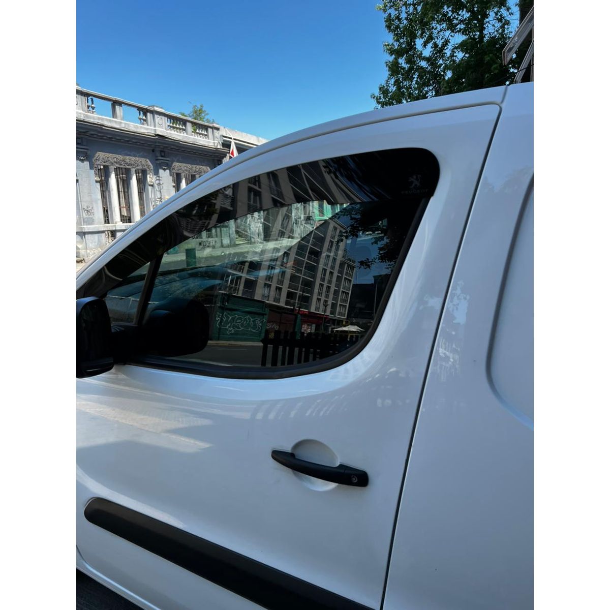 GENERICO - Bota Aguas Acrílico 2mm plano Negro Brillante a Medida para Furgón Peugeot Partner 2008 a 2018