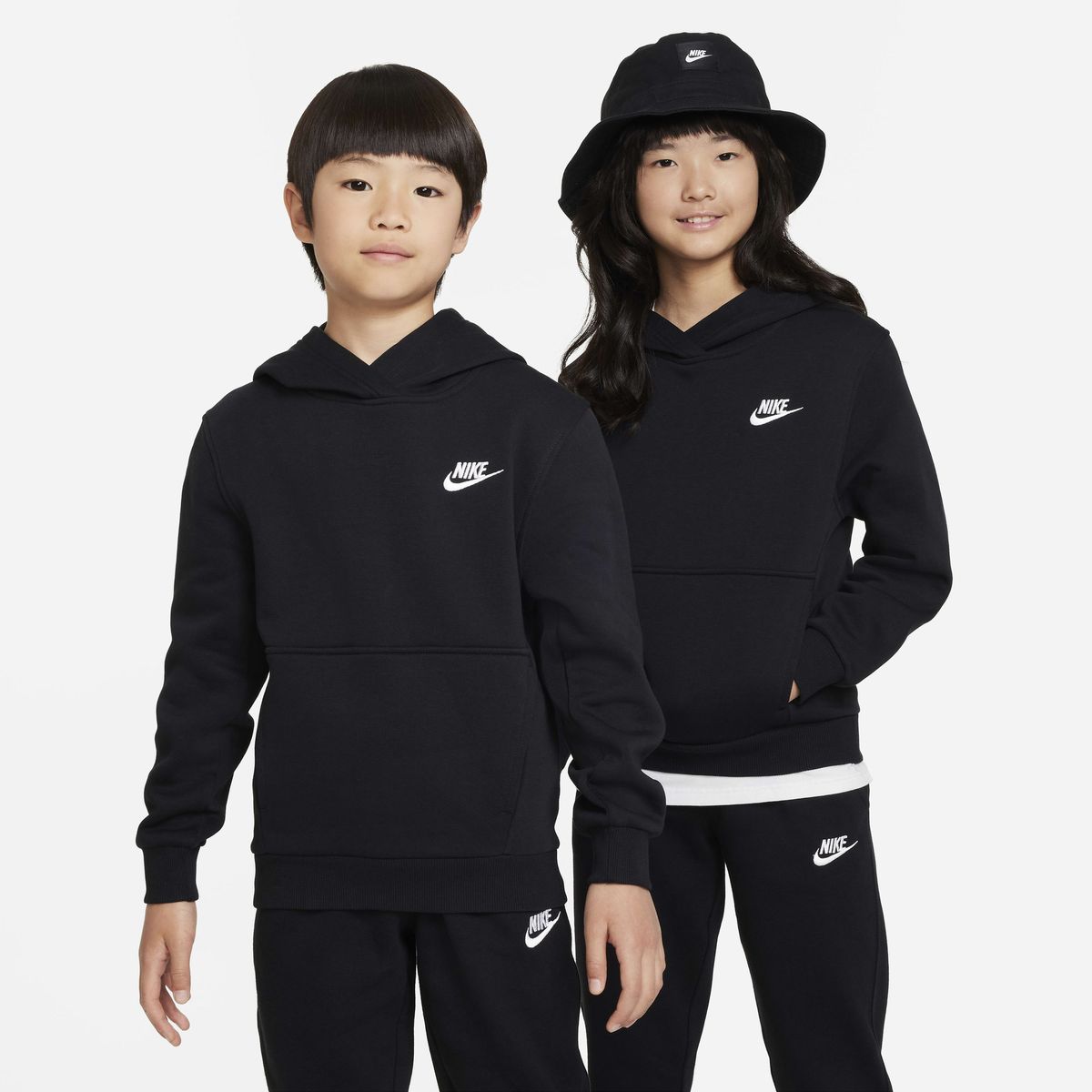 NIKE - PolerÃ³n Nike Sportswear Club Fleece Negro NiÃ±os