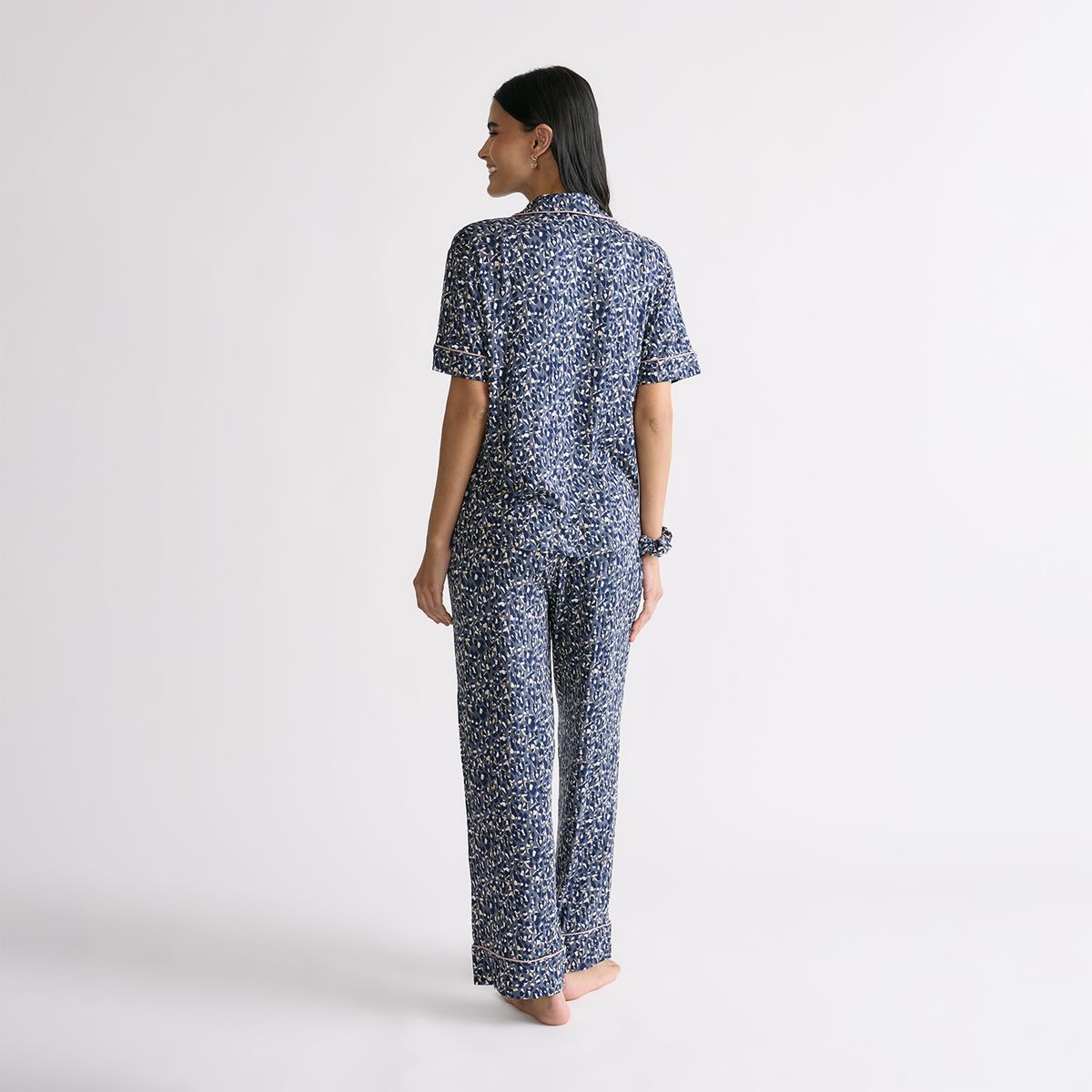 LOUNGE - Set Pijama Camisero Animal Print Dreamy
