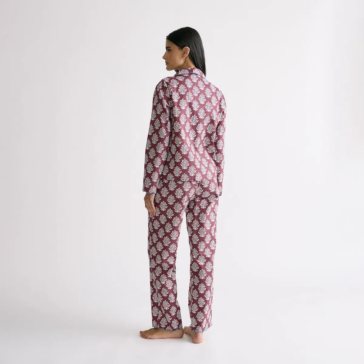 LOUNGE - Set Pijama Camisero Flores Dreamy