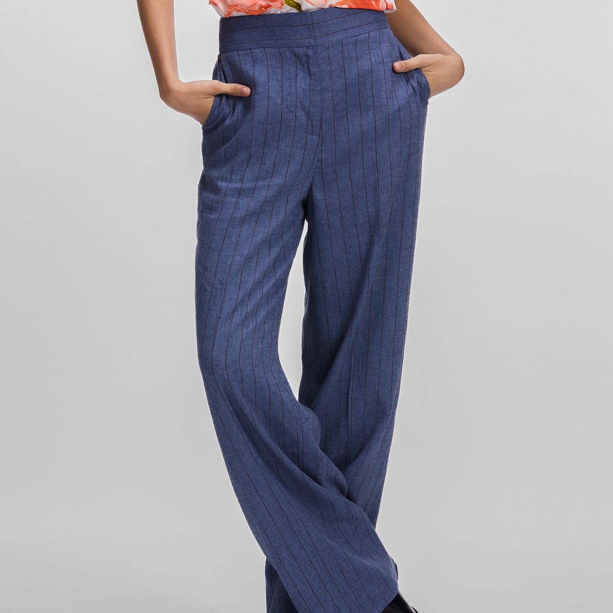 KARL LAGERFELD - Pantalón de lino con corte relajado