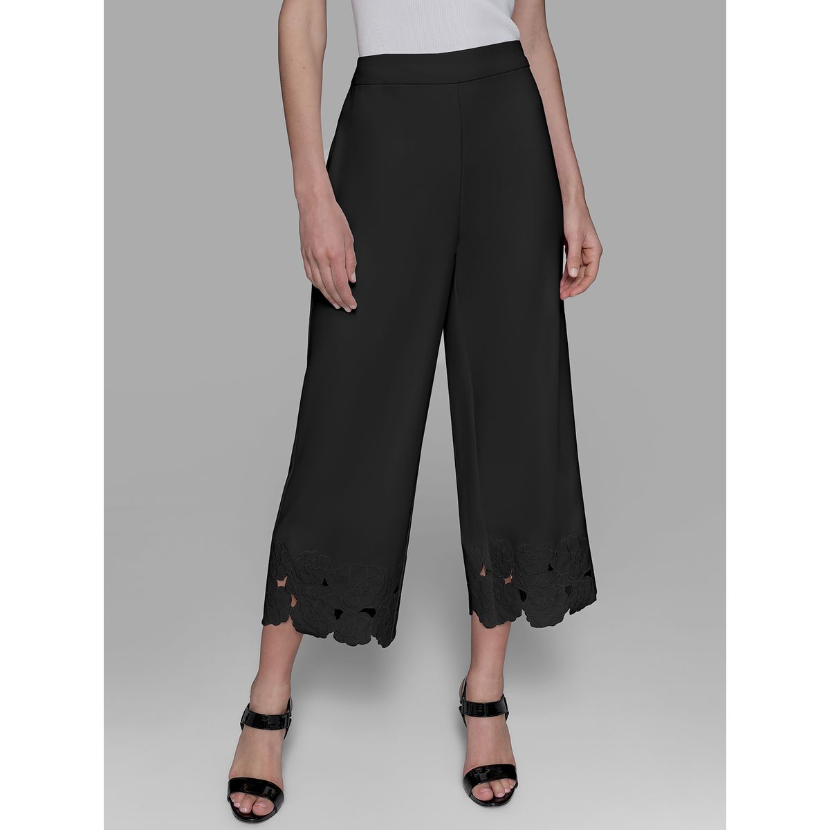 KARL LAGERFELD - Pantalón con detalles bordados florales