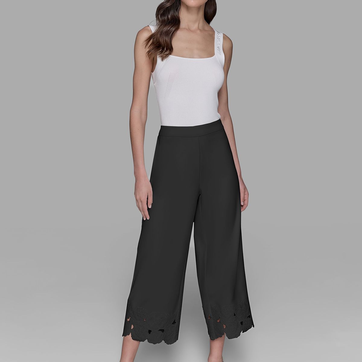 KARL LAGERFELD - Pantalón con detalles bordados florales