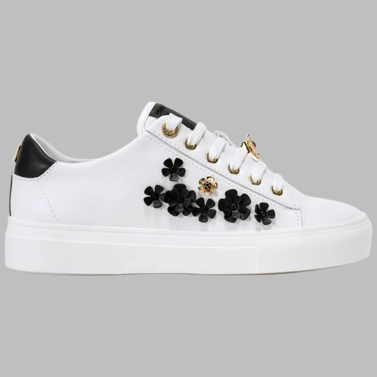 KARL LAGERFELD - Zapatillas blancas con aplicaciones florales y detalles metálicos