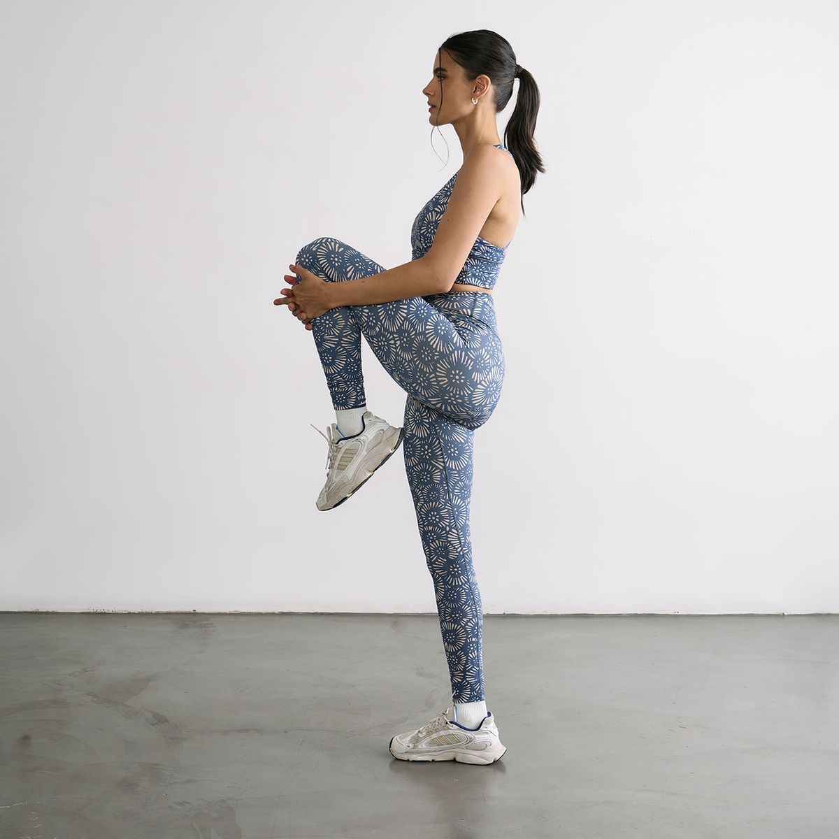 LOUNGE - Calza Deportiva Flores Active