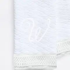 NINA HERRERA - Toalla de Visita Piqué Rombos Letra W Blanco