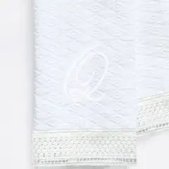 NINA HERRERA - Toalla de Visita Piqué Rombos Letra Q Blanco
