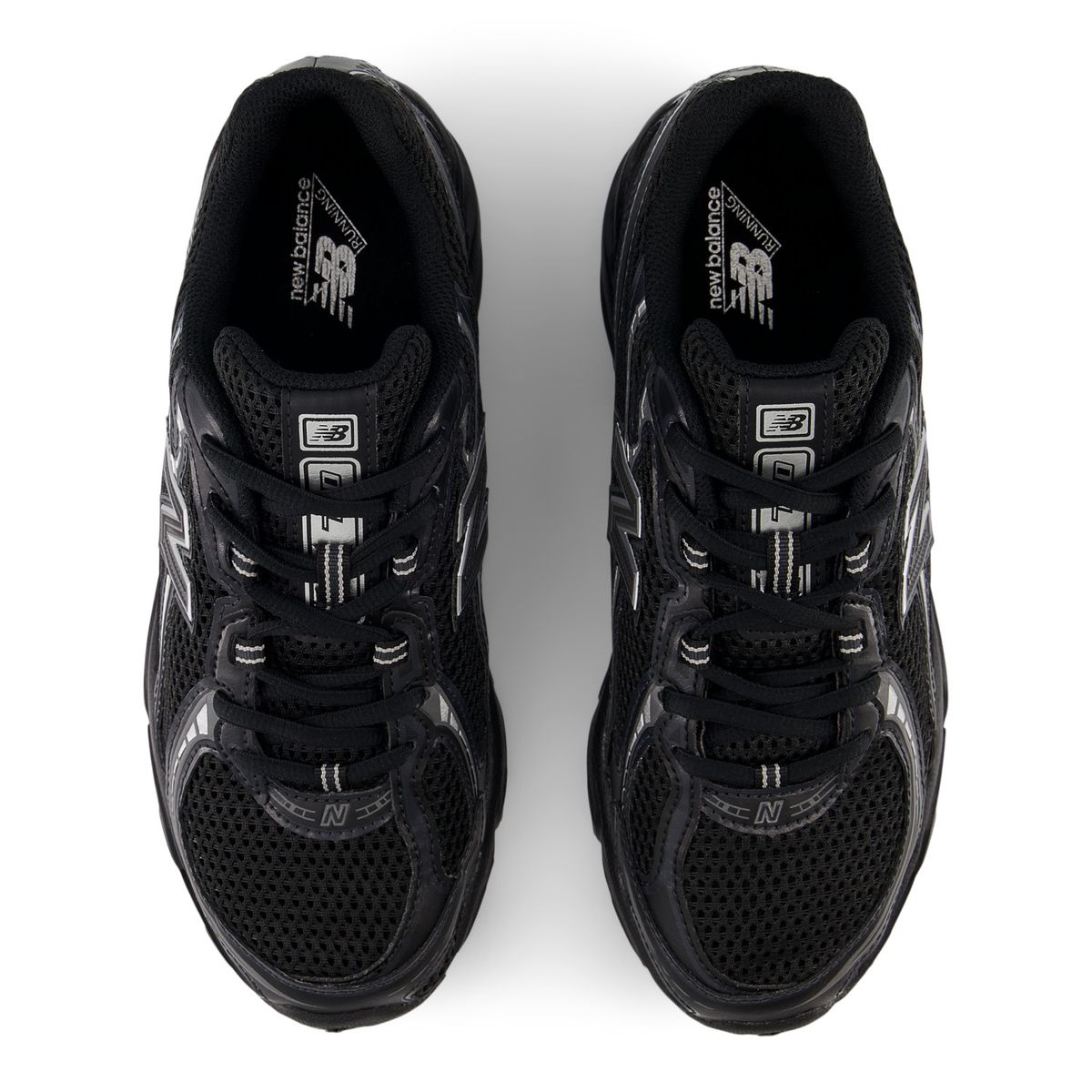 NEW BALANCE - Zapatillas Urbanas Unisex New Balance 740 Negra/Blanco