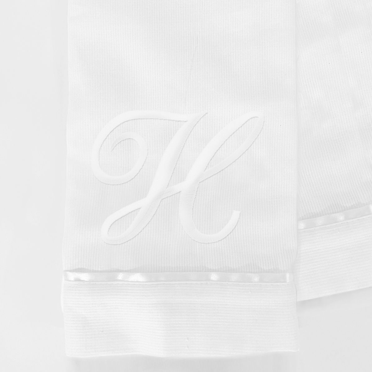 NINA HERRERA - Toalla de Visita Piqué Bordada Letra H Blanco