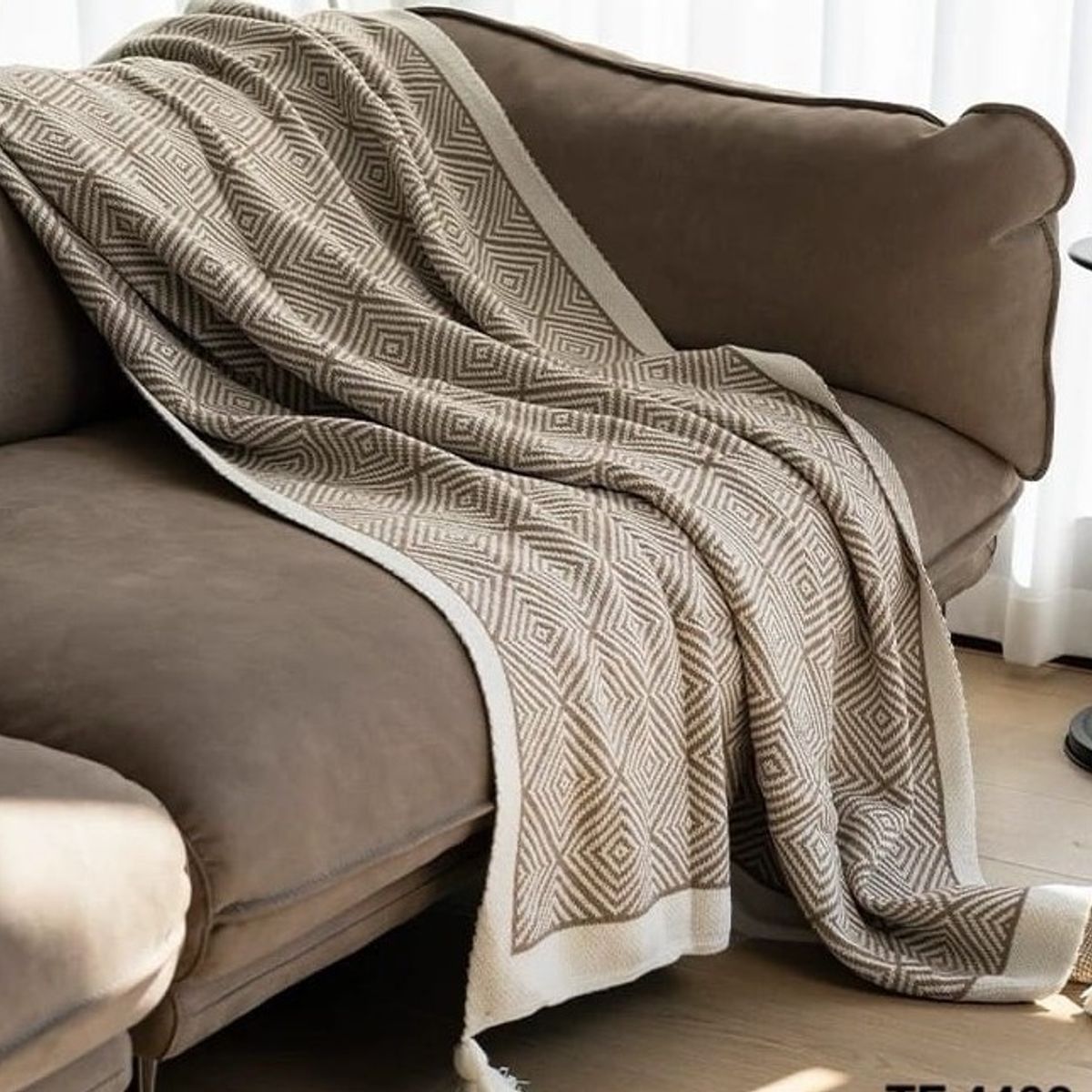 GENERICO - ELEGANTES MANTAS DECORATIVAS CON DISEÑ GEOMETRICO ESTILO NORDICO