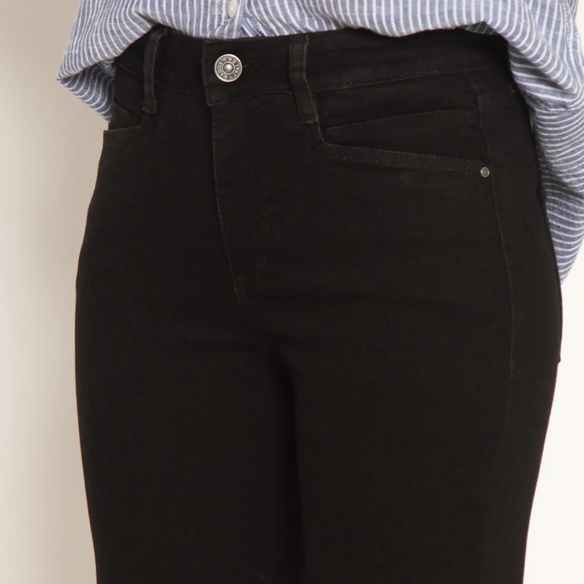 WADOS - JEANS MUJER TIRO ALTO BASICO PRETINA UN BOTON RECTO