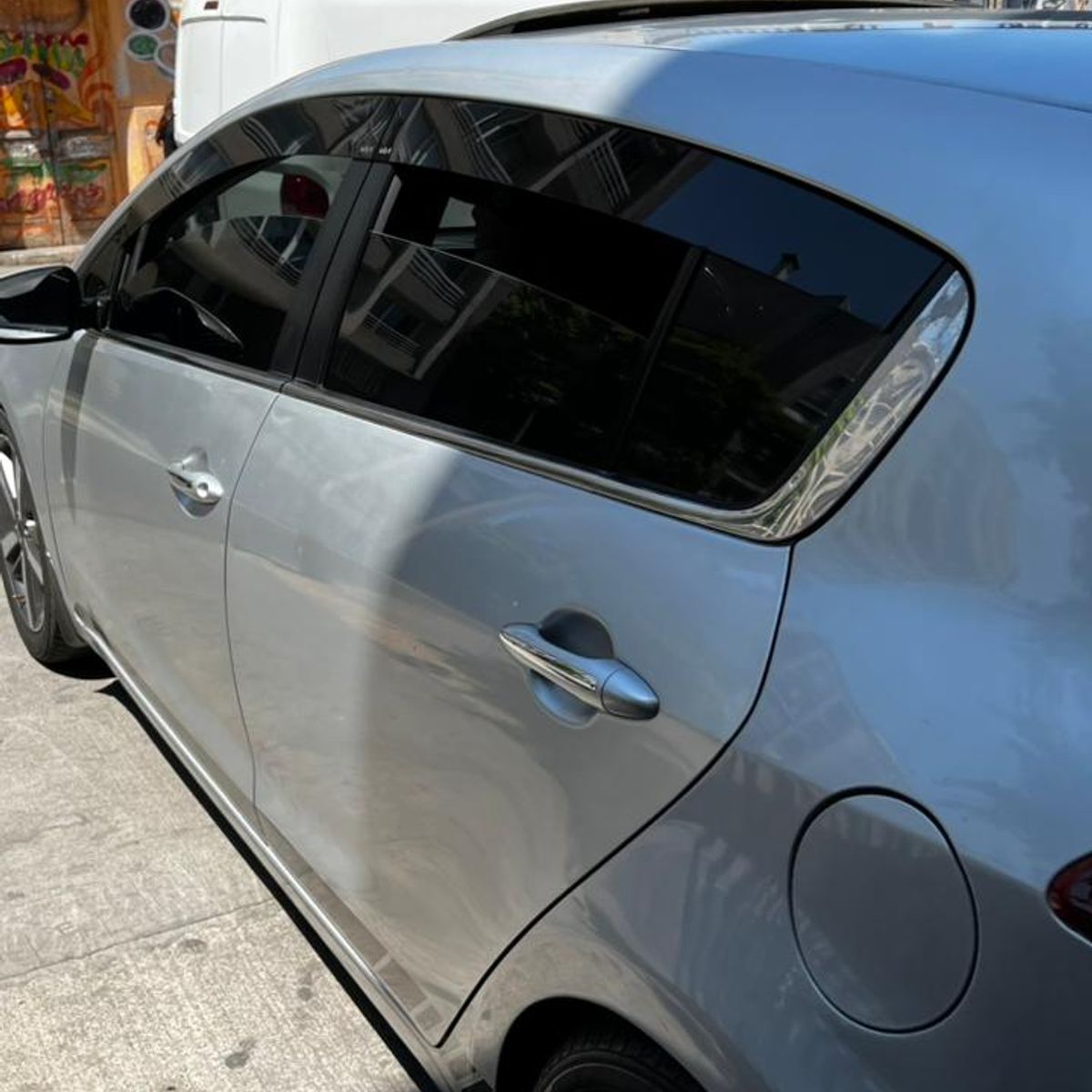 GENERICO - Bota Aguas de Acrílico 2mm plano Negro a Medida para auto Kia Cerato 5 Hatchback 2016 a 2018