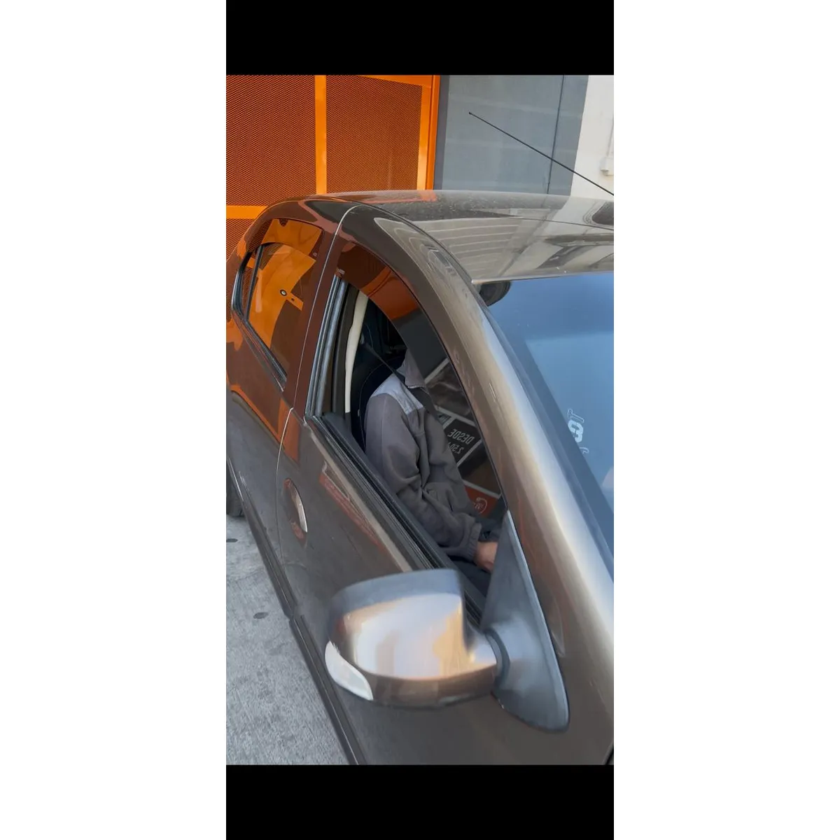 GENERICO - Bota Aguas de Acrílico 2mm plano Negro a Medida para auto Renault Symbol 2017 a 2020