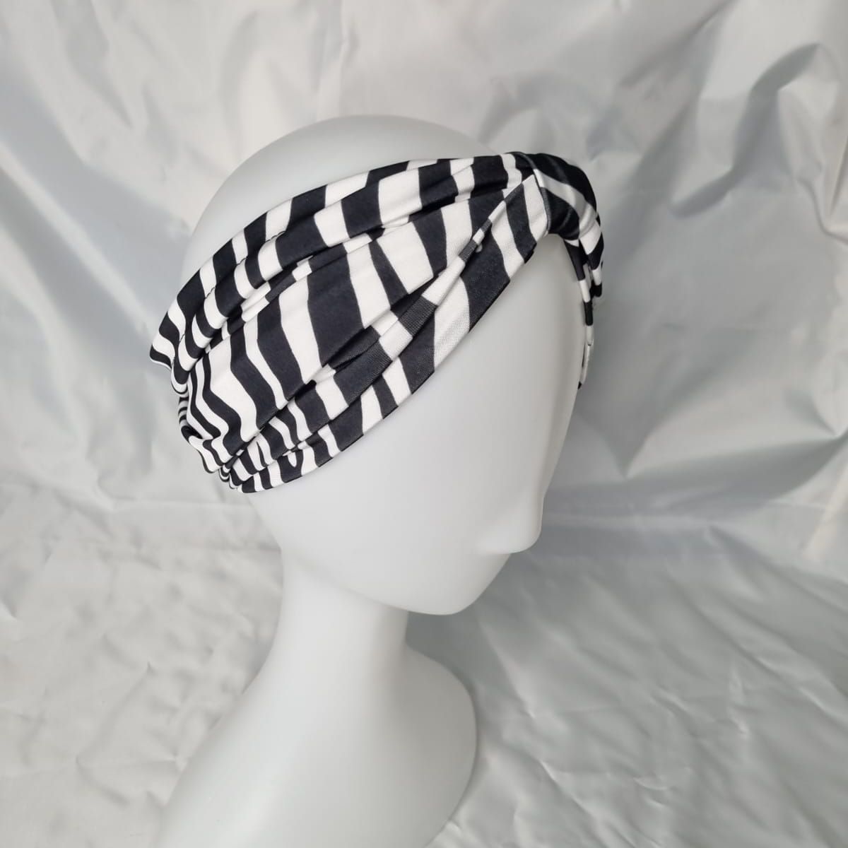 EL ESPACIO DE TOMMY - Turbante cintillo clínico lycra cebra negro blanco