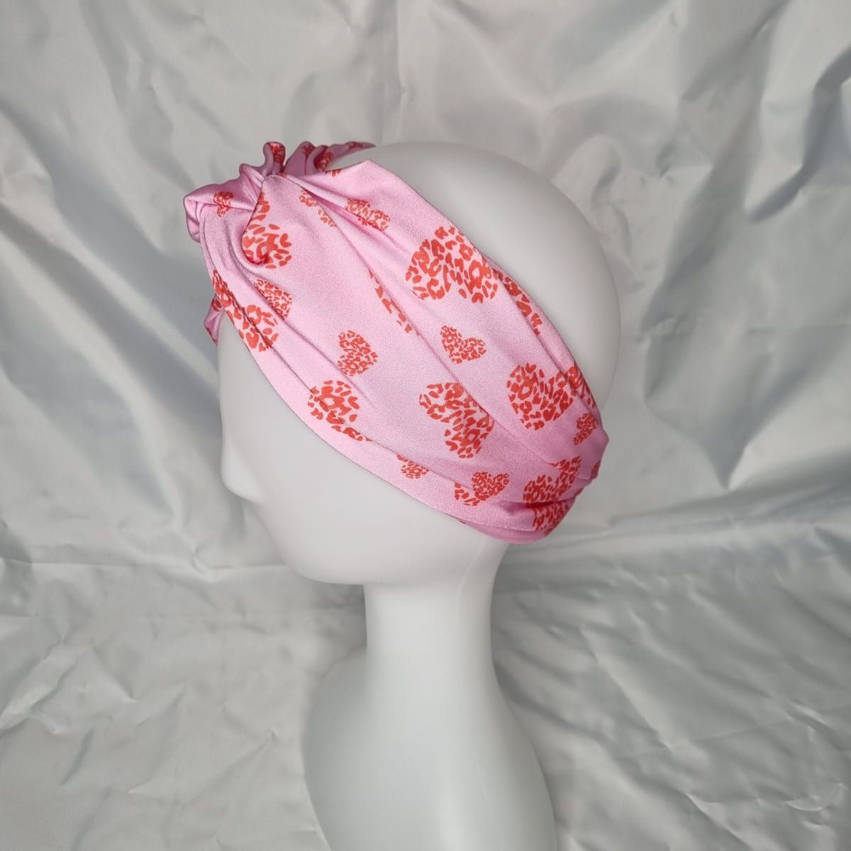 EL ESPACIO DE TOMMY - Turbante cintillo clínico lycra corazones rojos