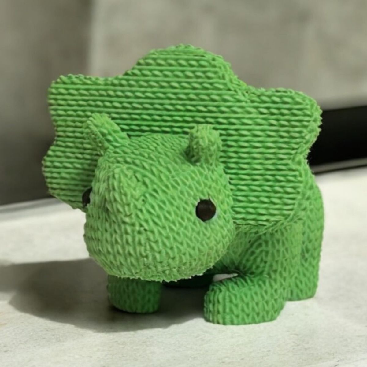 GENERICO - Figura Decoración- Triceratops Tejido