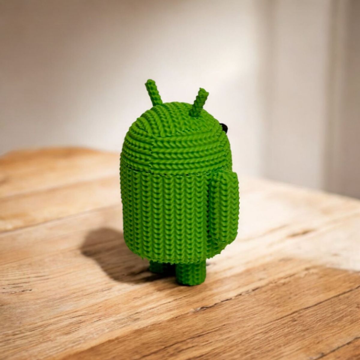 GENERICO - Figura Decoración- Android Tejido