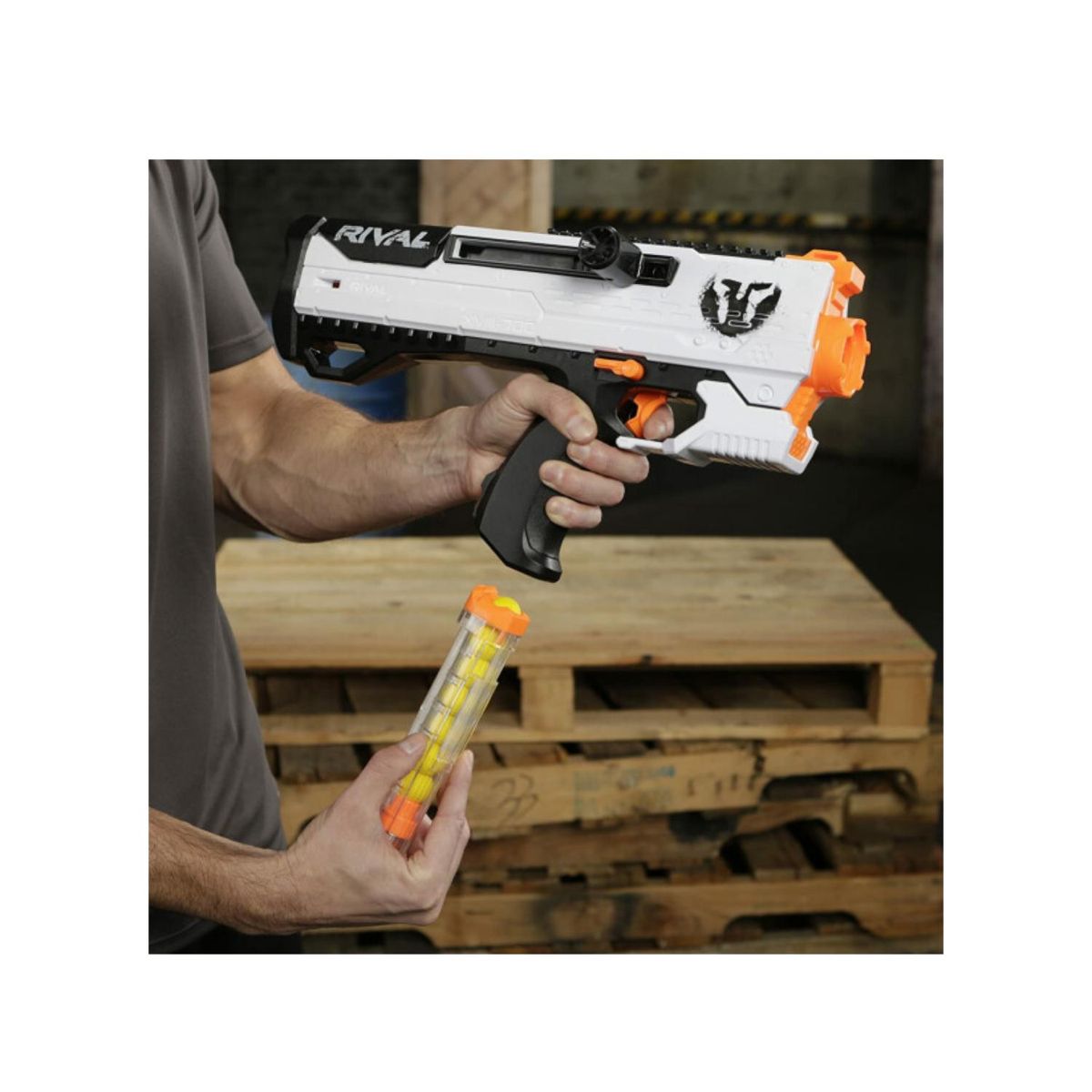 HASBRO - Juguete Nerf Rival Lanzador Helios XVIII-700 7 Pelotas Hasbro