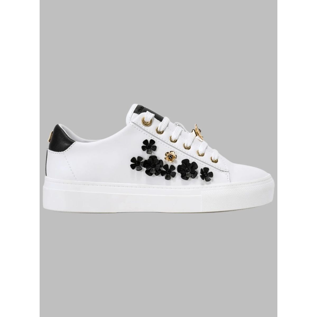 KARL LAGERFELD - Zapatillas blancas con aplicaciones florales y detalles metálicos