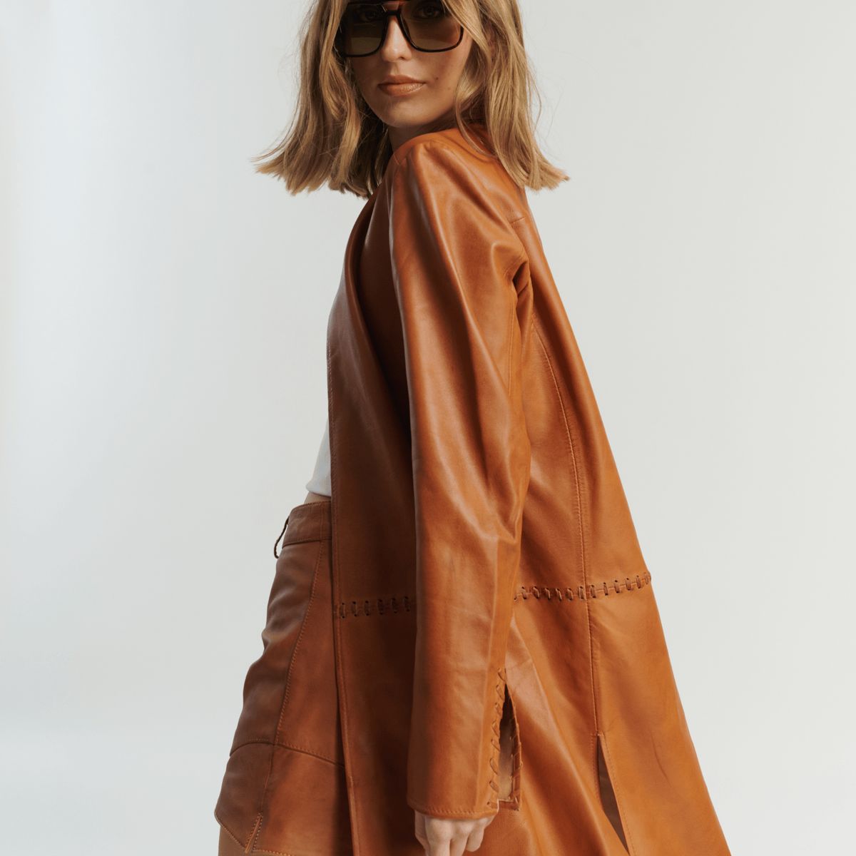 HER - Capa larga 100% cuero