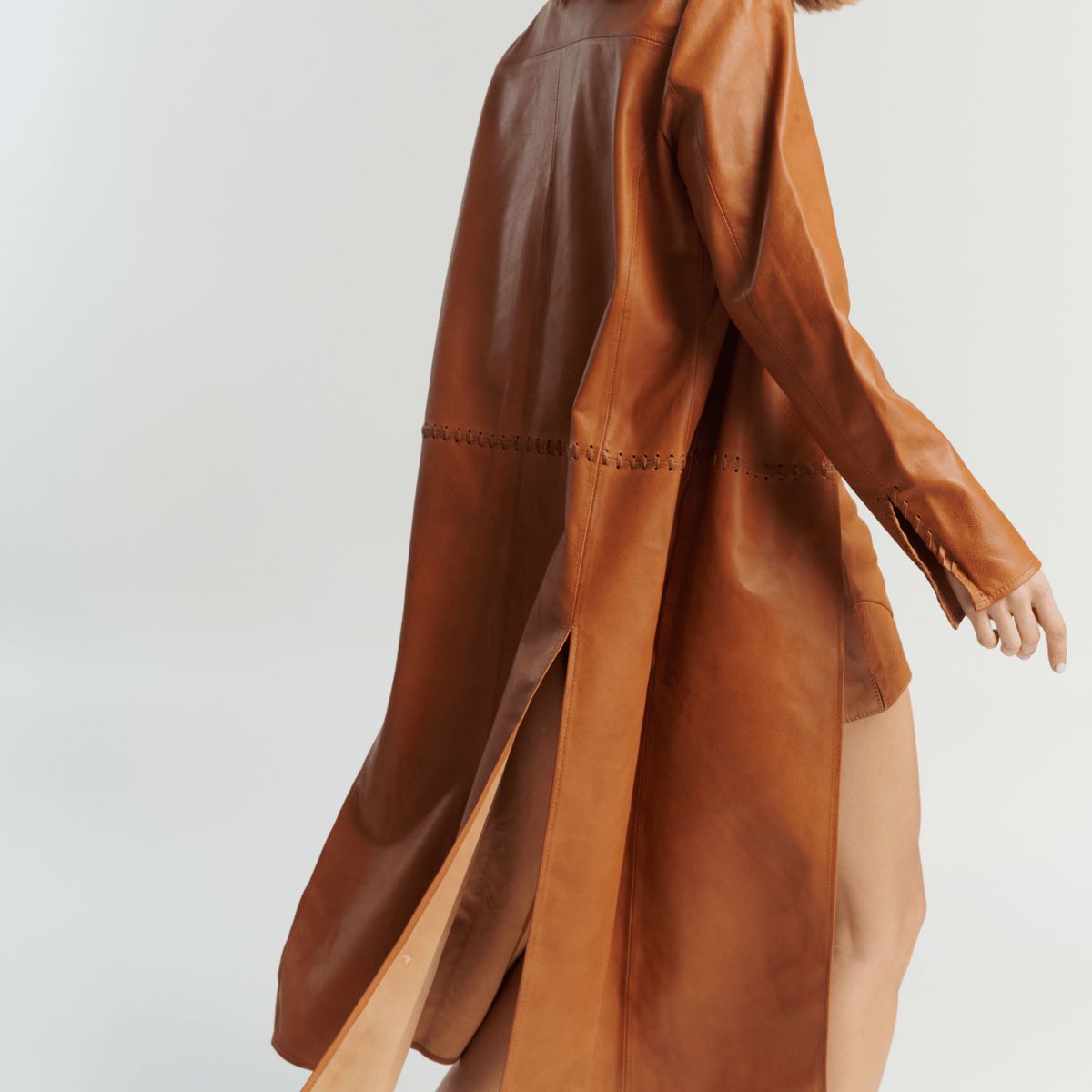 HER - Capa larga 100% cuero