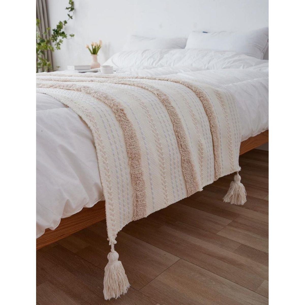 GENERICO - Piecera de algodón con borlas color beige super king