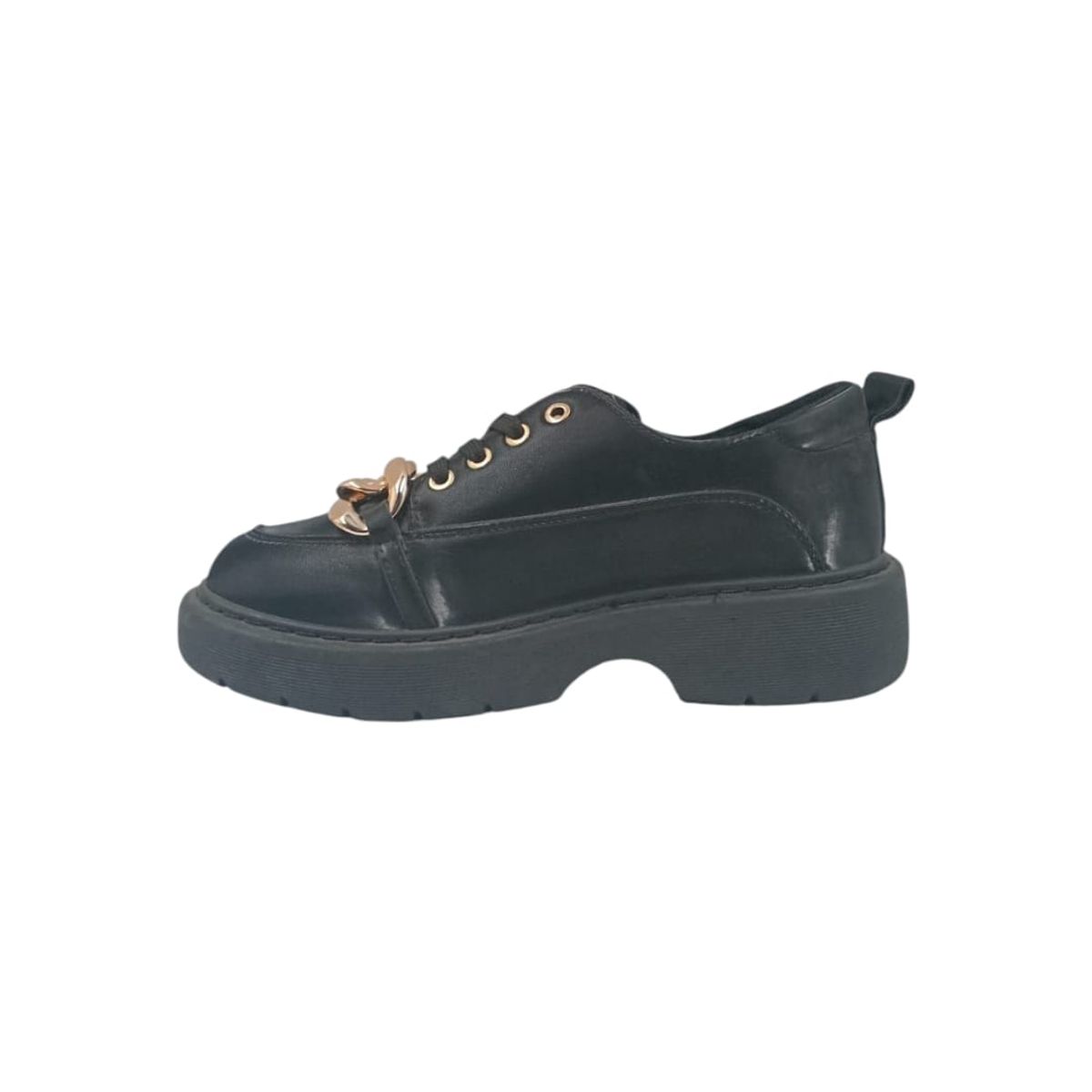 HERIEL - Zapatilla Negra Charol Mujer